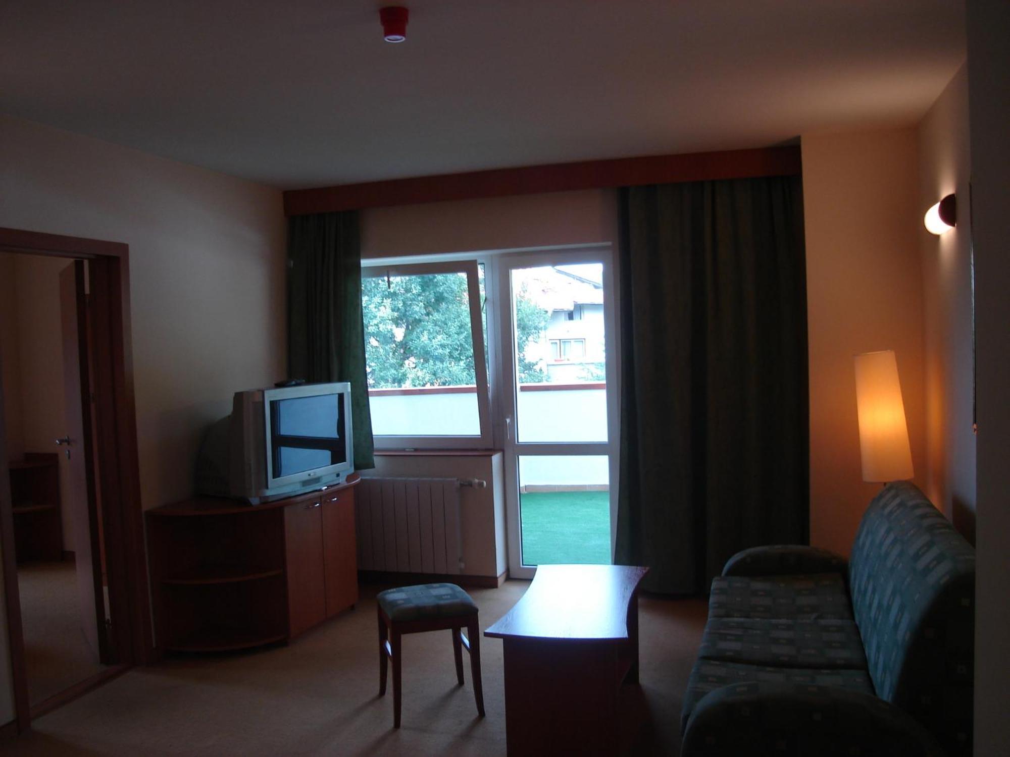 Hotel Seasons Trjavna Kültér fotó